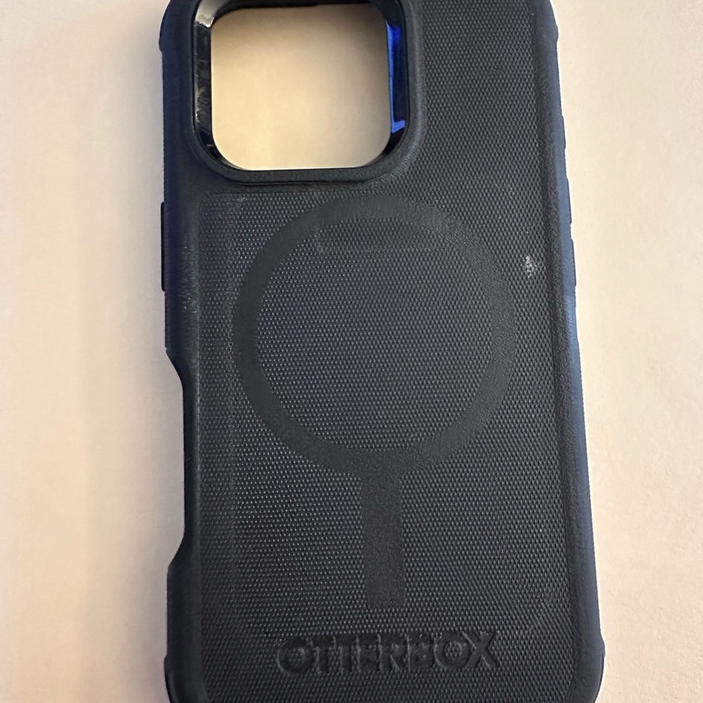 OtterBox Black Defender Pro for I Phone 16 pro